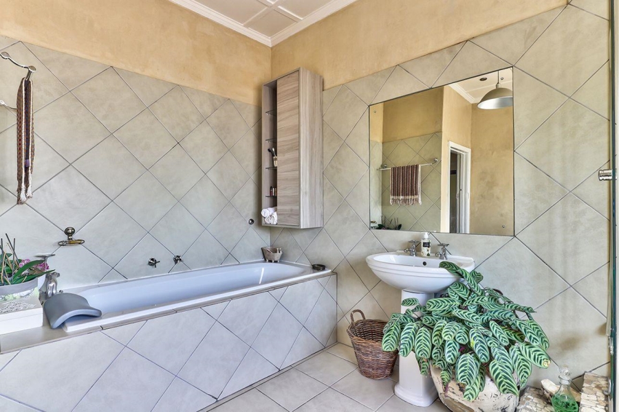 To Let 3 Bedroom Property for Rent in Woodstock Western Cape